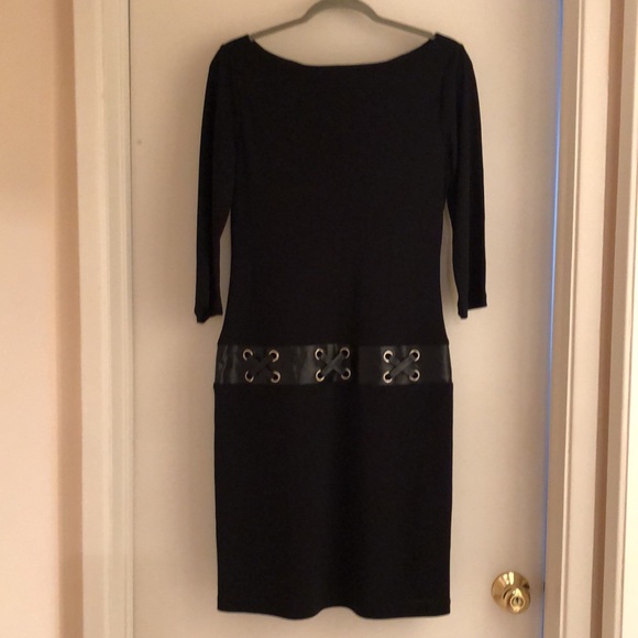 Dress - Picture 3 of 6